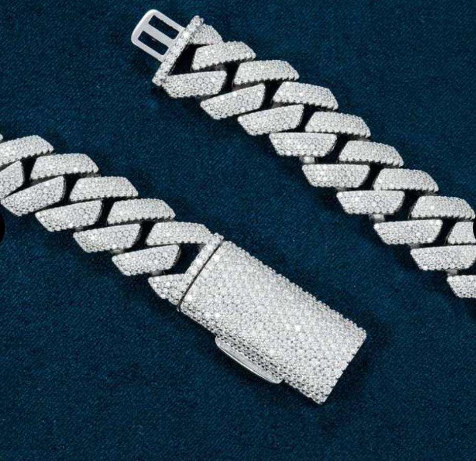 4-ROW 10 MM 22” MOISSANITE CUBAN LINK CHAIN